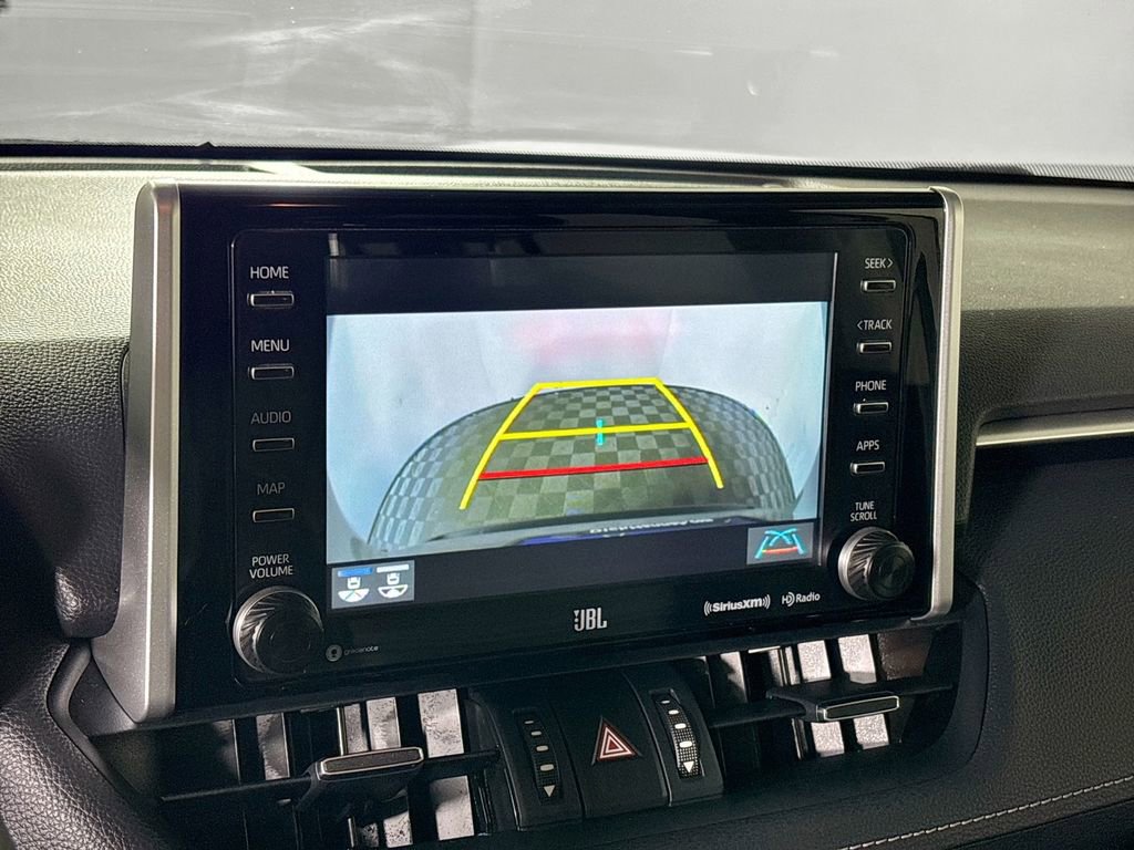 Used 2021 Toyota RAV4 XLE Premium image 16