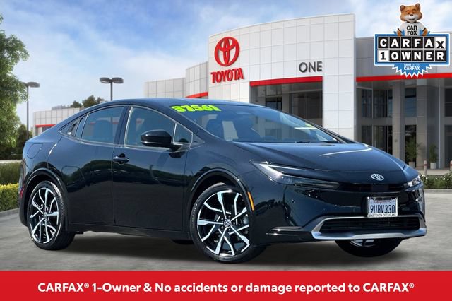 Used 2025 Toyota Prius Plug-In Hybrid FWD image 2