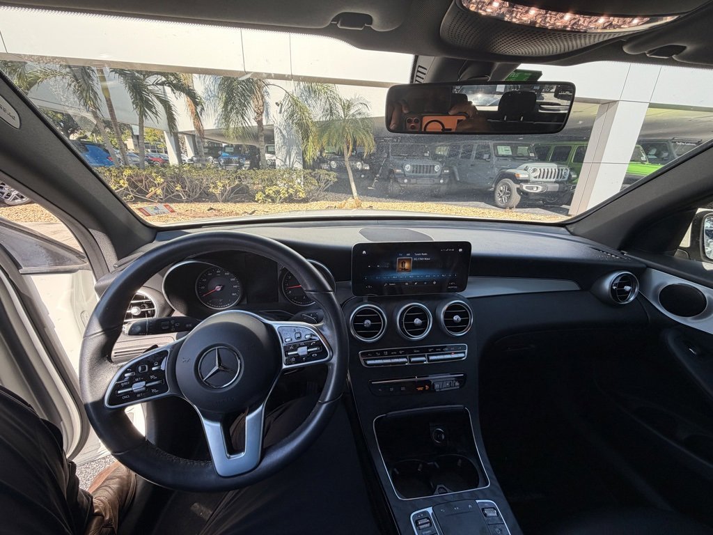 Used 2020 Mercedes-Benz GLC 300 image 9