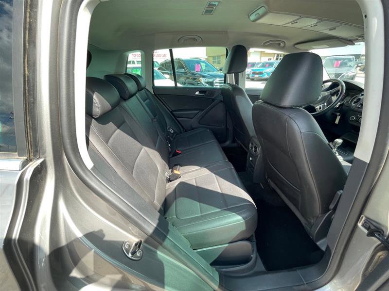 Used 2011 Volkswagen Tiguan S FWD image 19
