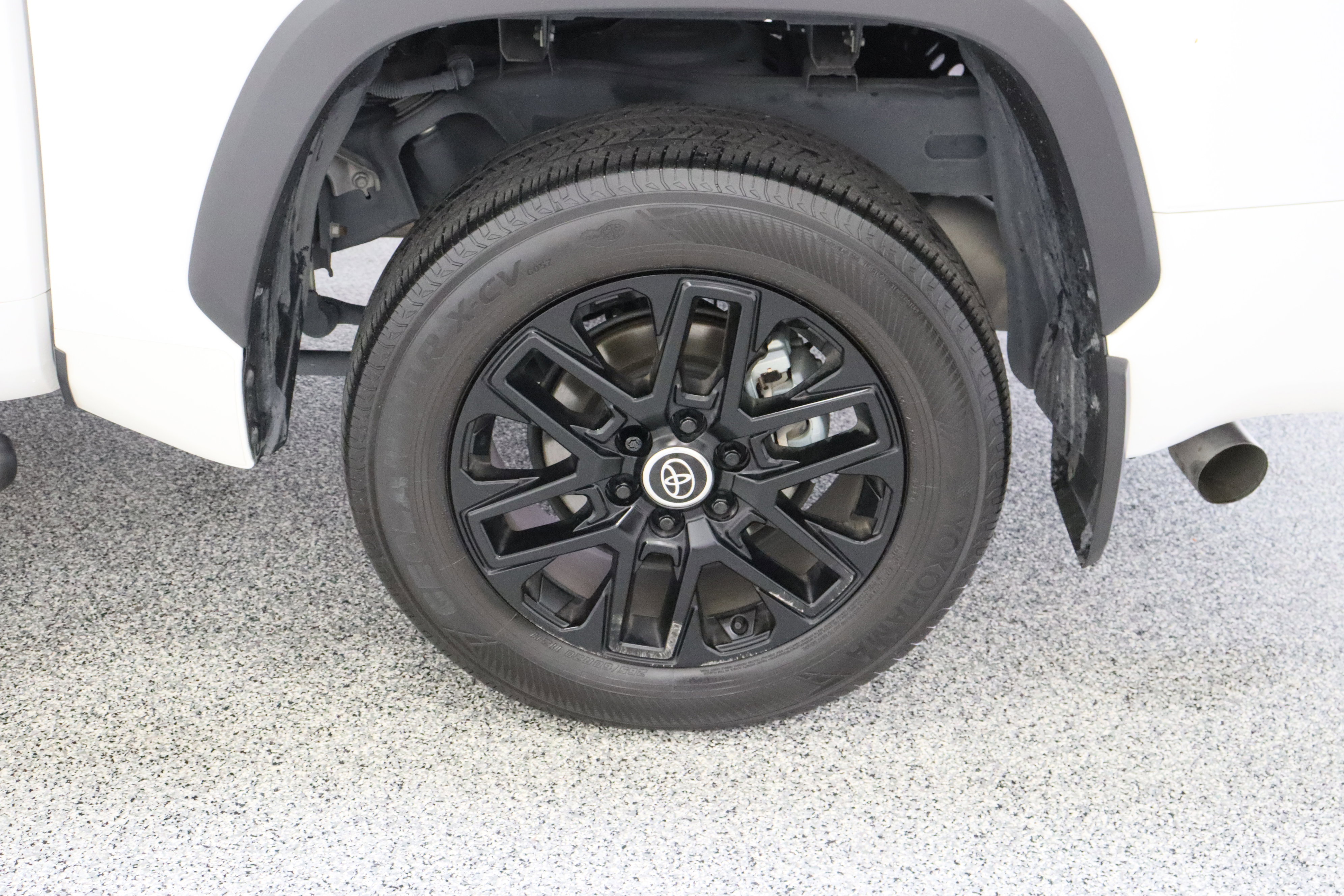Used 2024 Toyota Tundra Limited image 10