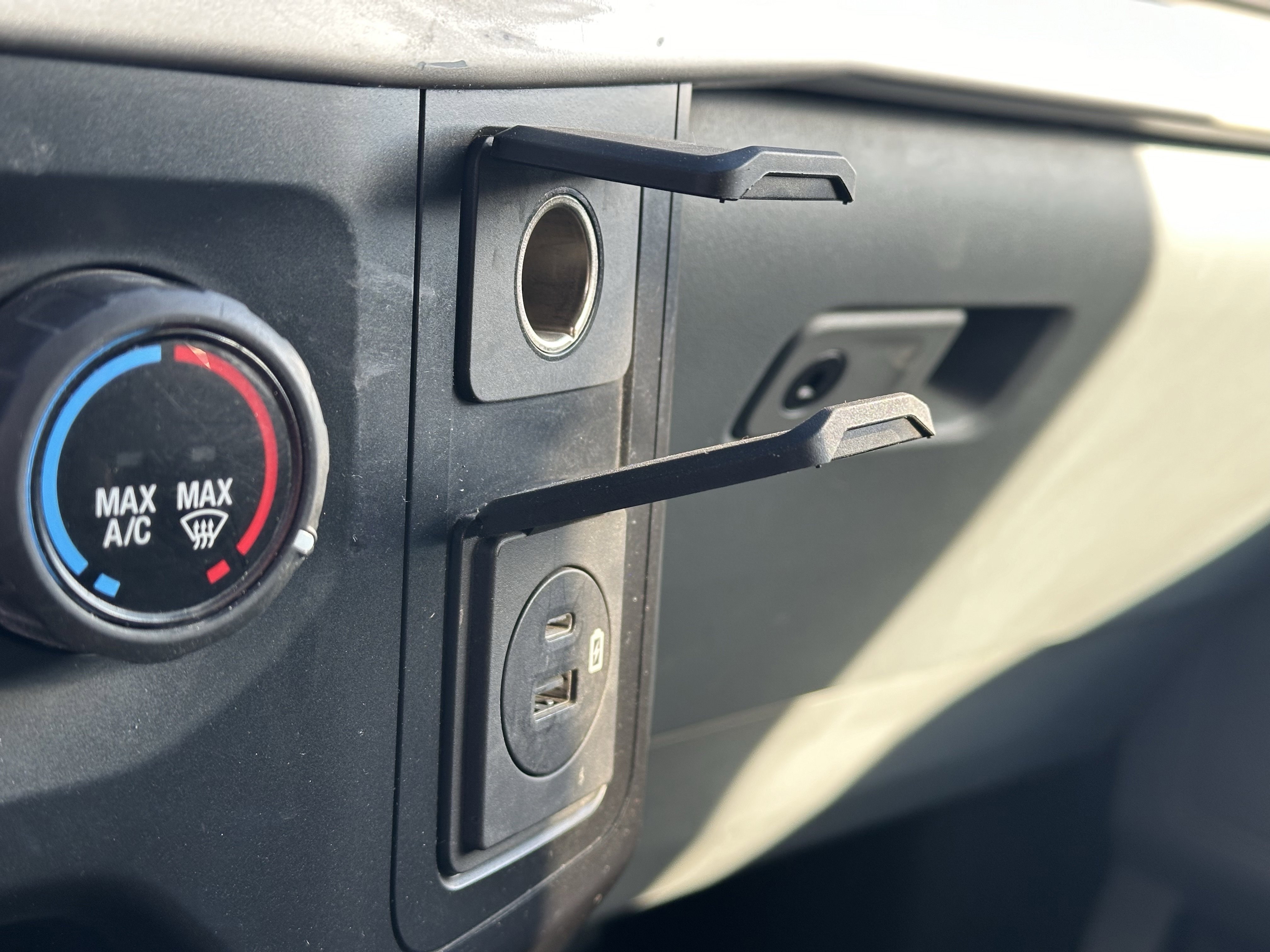 Used 2021 Ford F150 XLT w/ FX4 Off-Road Package image 16