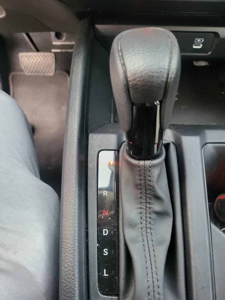 Used 2025 Honda Accord LX image 6
