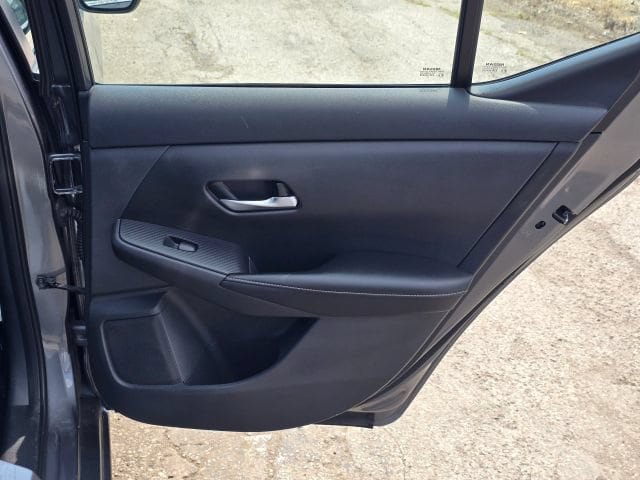 Used 2021 Nissan Sentra S FWD image 14