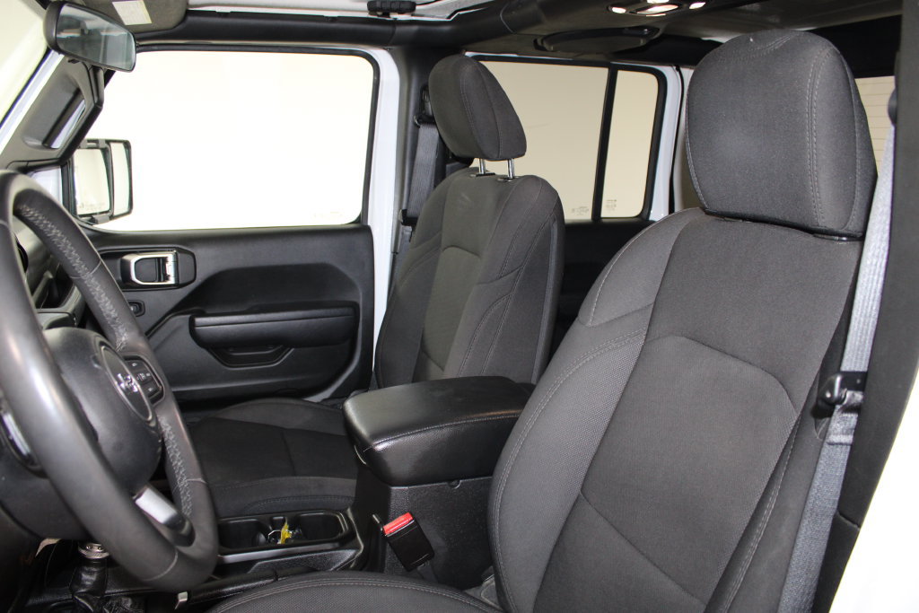 Used 2023 Jeep Gladiator Sport AWD/4WD image 16