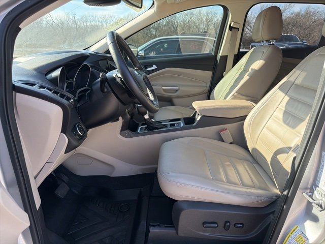 Used 2017 Ford Escape Titanium w/ Equipment Group 301A image 9