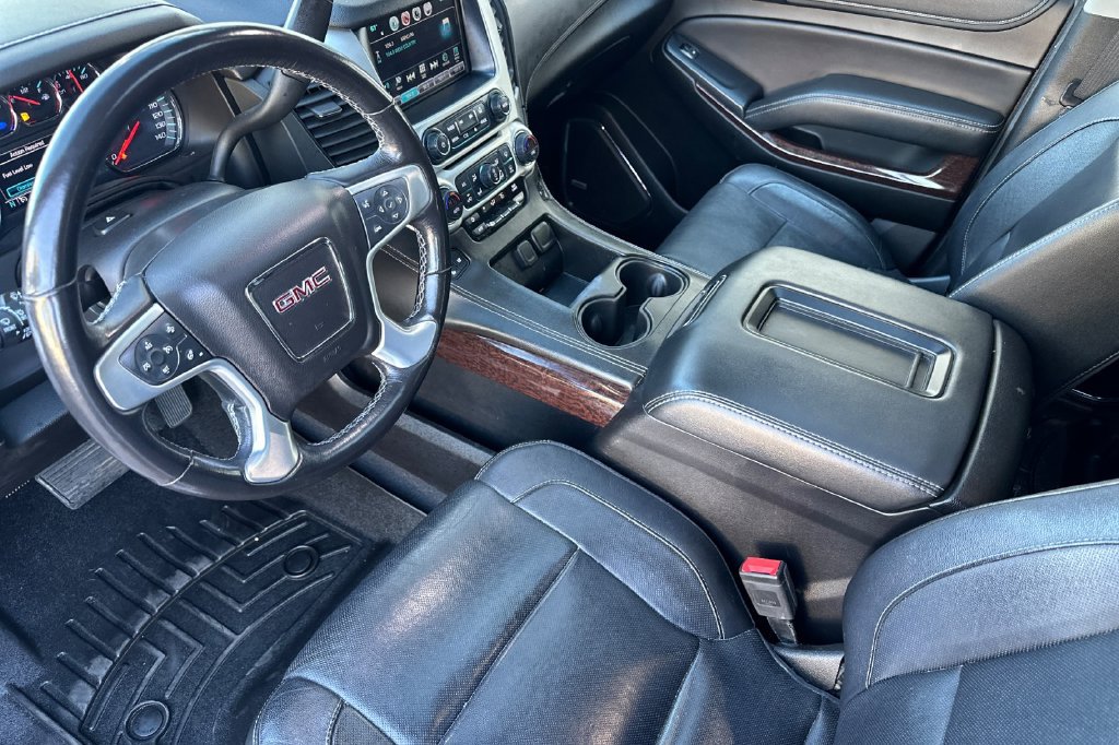 Used 2019 GMC Yukon SLT AWD/4WD image 4