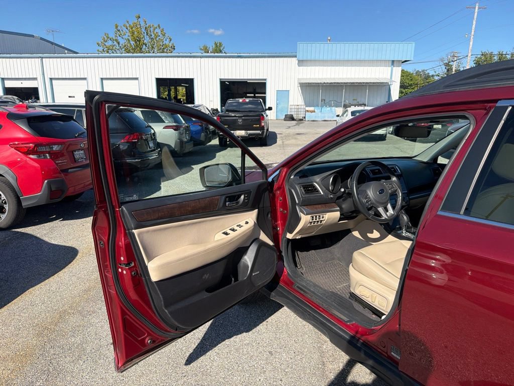 Used 2017 Subaru Outback 3.6R Limited AWD/4WD image 15