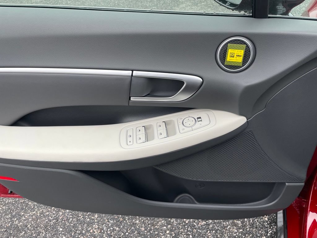 New 2026 Hyundai Sonata SEL FWD image 8