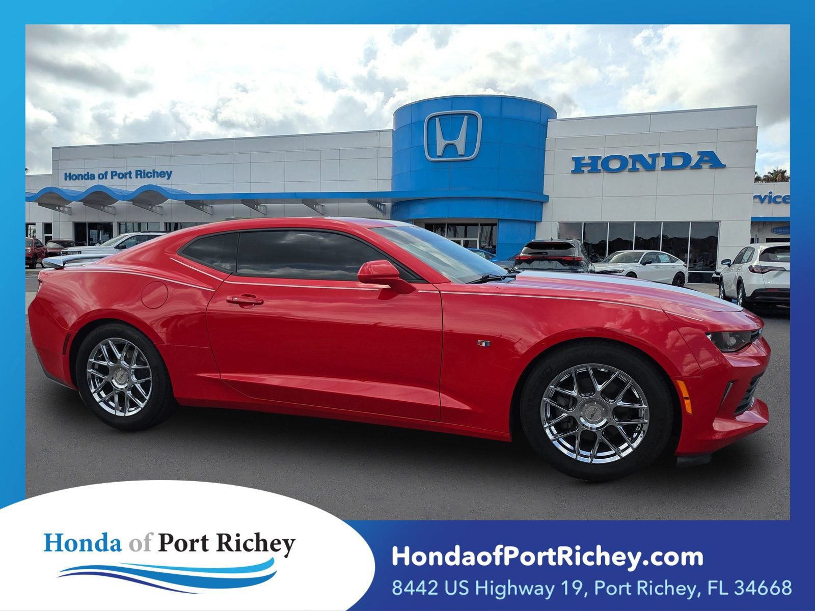Used 2017 Chevrolet Camaro LT RWD image 1