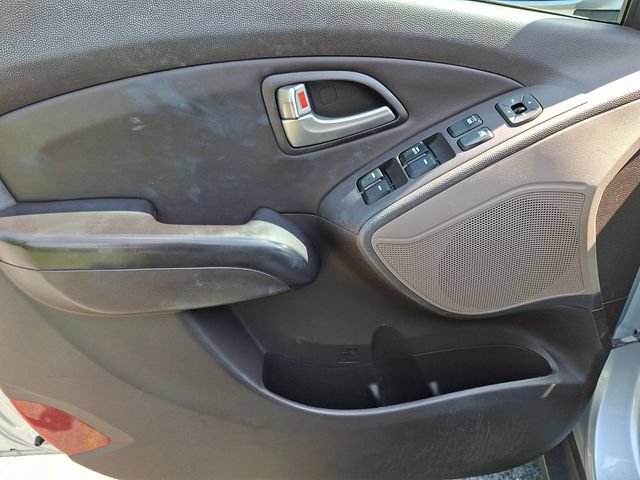 Used 2013 Hyundai Tucson Limited w/ Premium Pkg AWD/4WD image 12