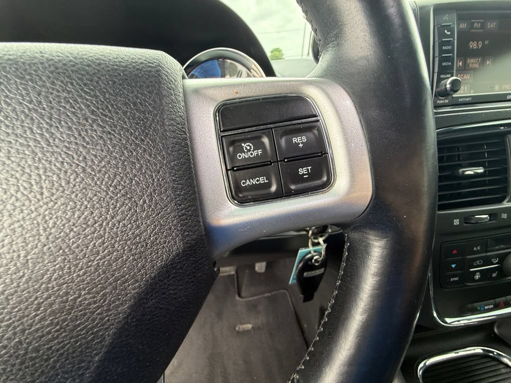 Used 2017 Dodge Grand Caravan GT FWD image 16