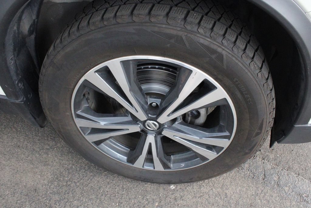 Used 2017 Nissan Rogue SL w/ SL Premium Package AWD/4WD image 60