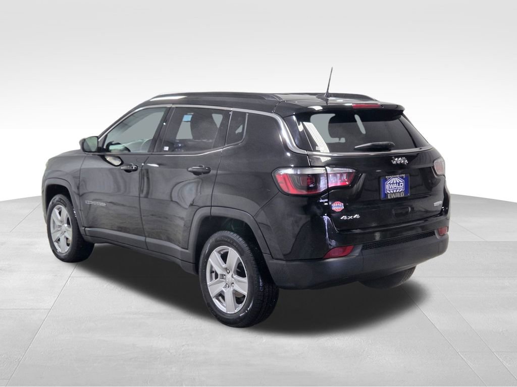 Certified 2022 Jeep Compass Latitude image 18