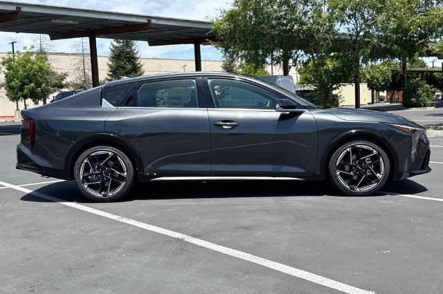 New 2026 Kia K4 GT-Line w/ GT-Line Premium Package FWD image 3