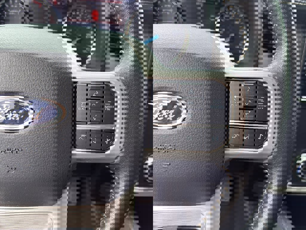 Used 2024 Ford Expedition XLT image 21