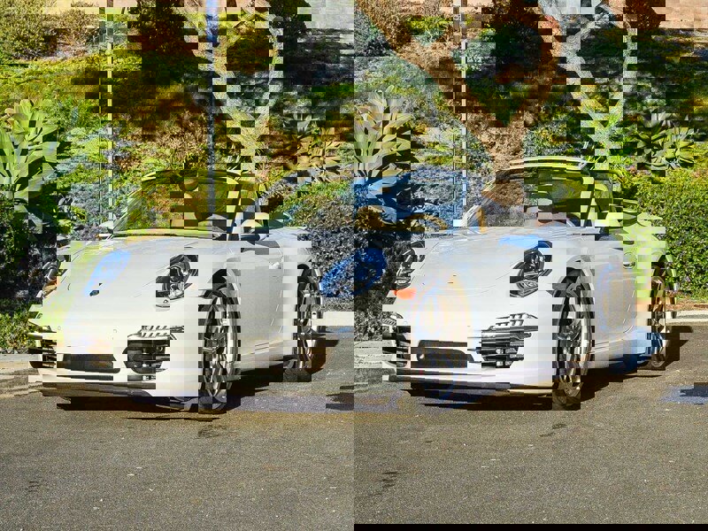 Used 2013 Porsche 911 Carrera S image 2