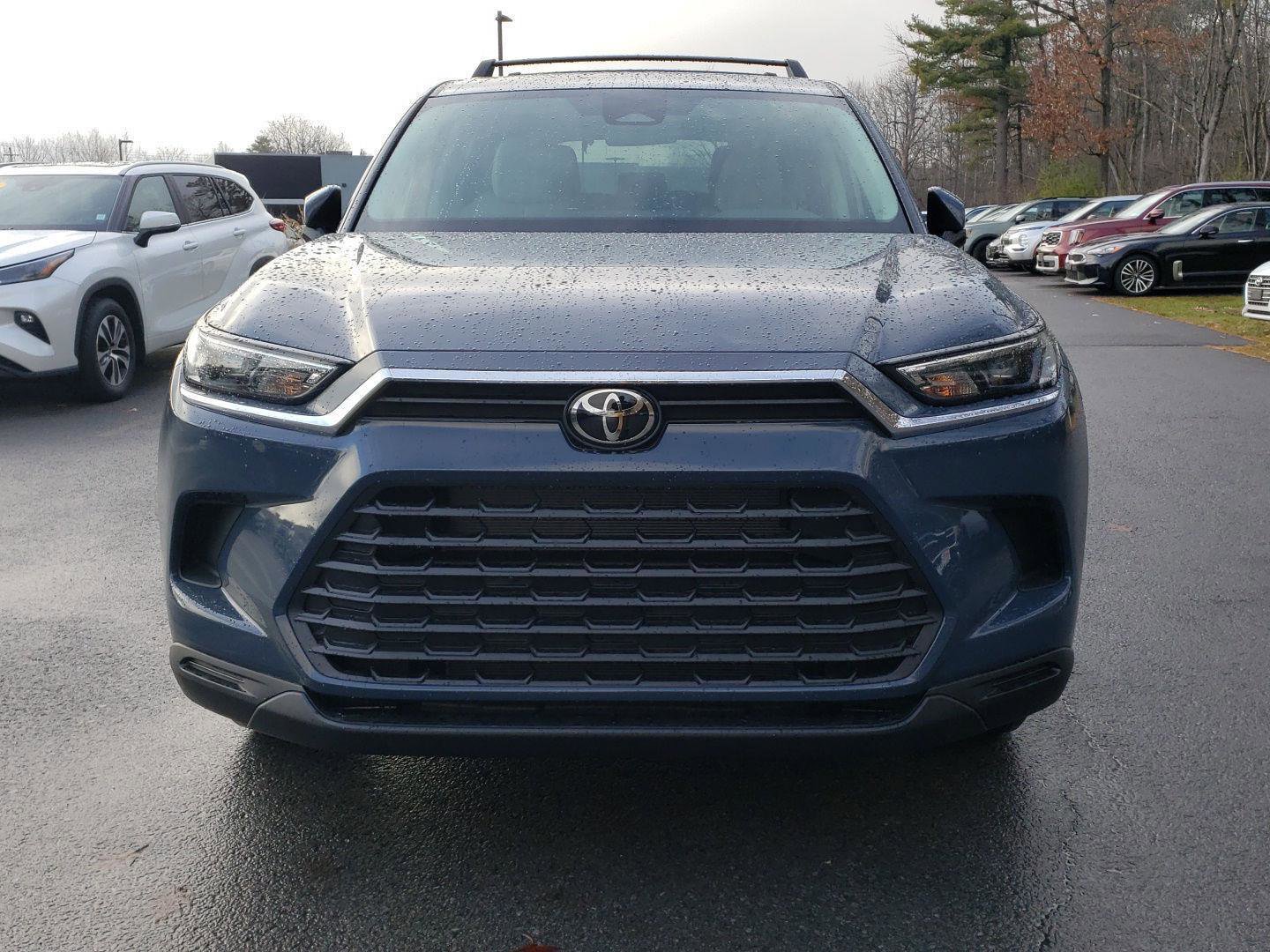 New 2026 Toyota Grand Highlander LE image 4