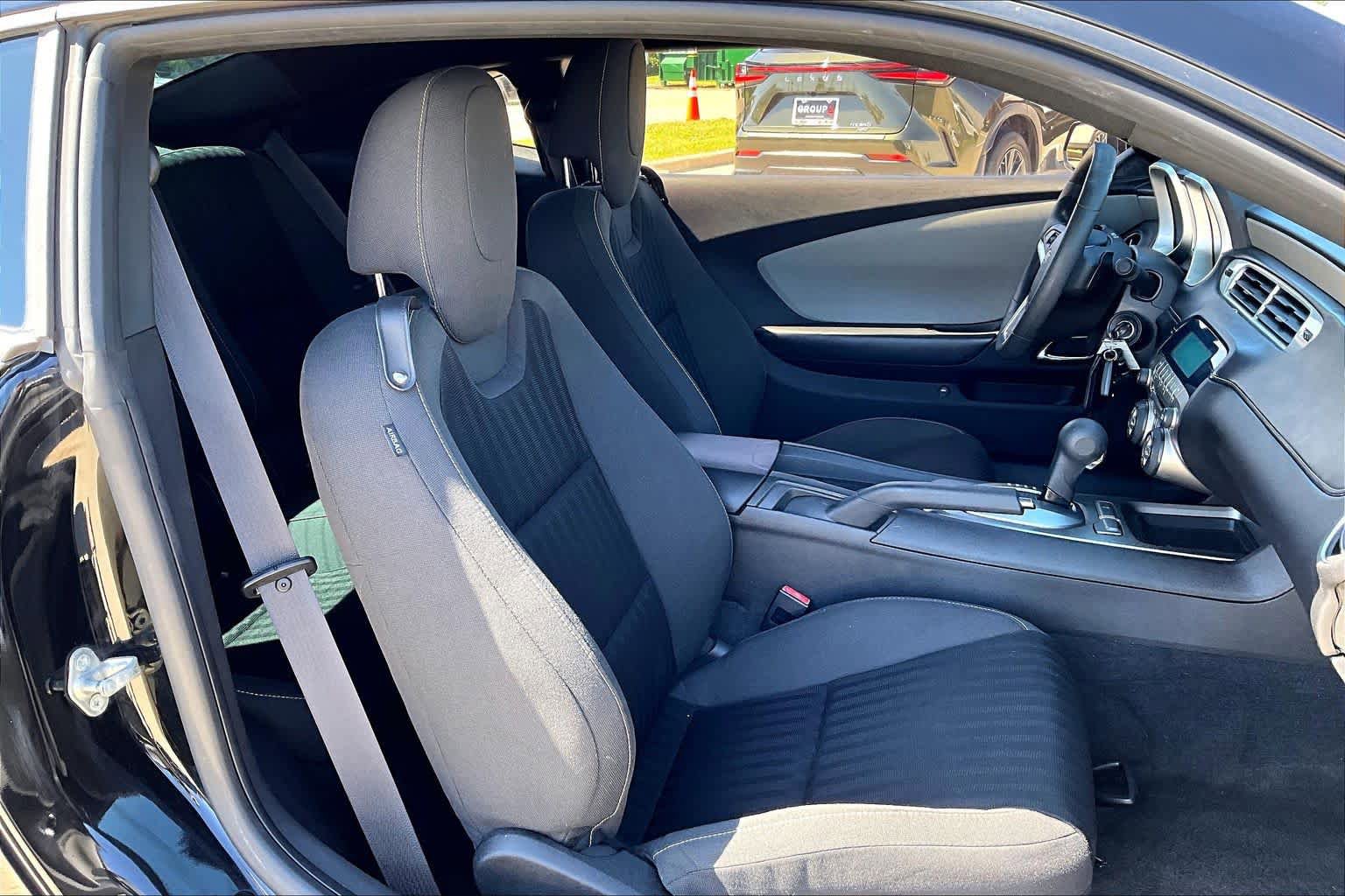 Used 2015 Chevrolet Camaro LS RWD image 9