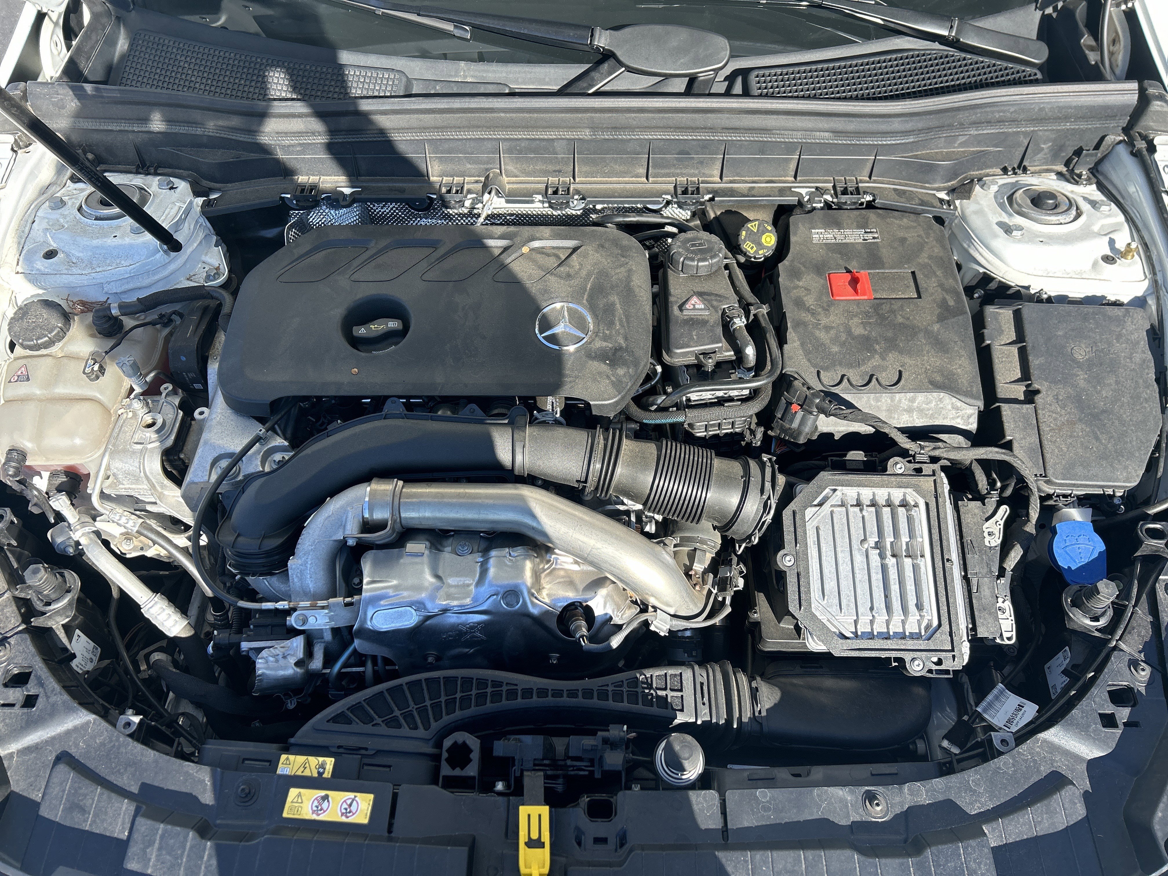 Used 2025 Mercedes-Benz GLB 250 image 36