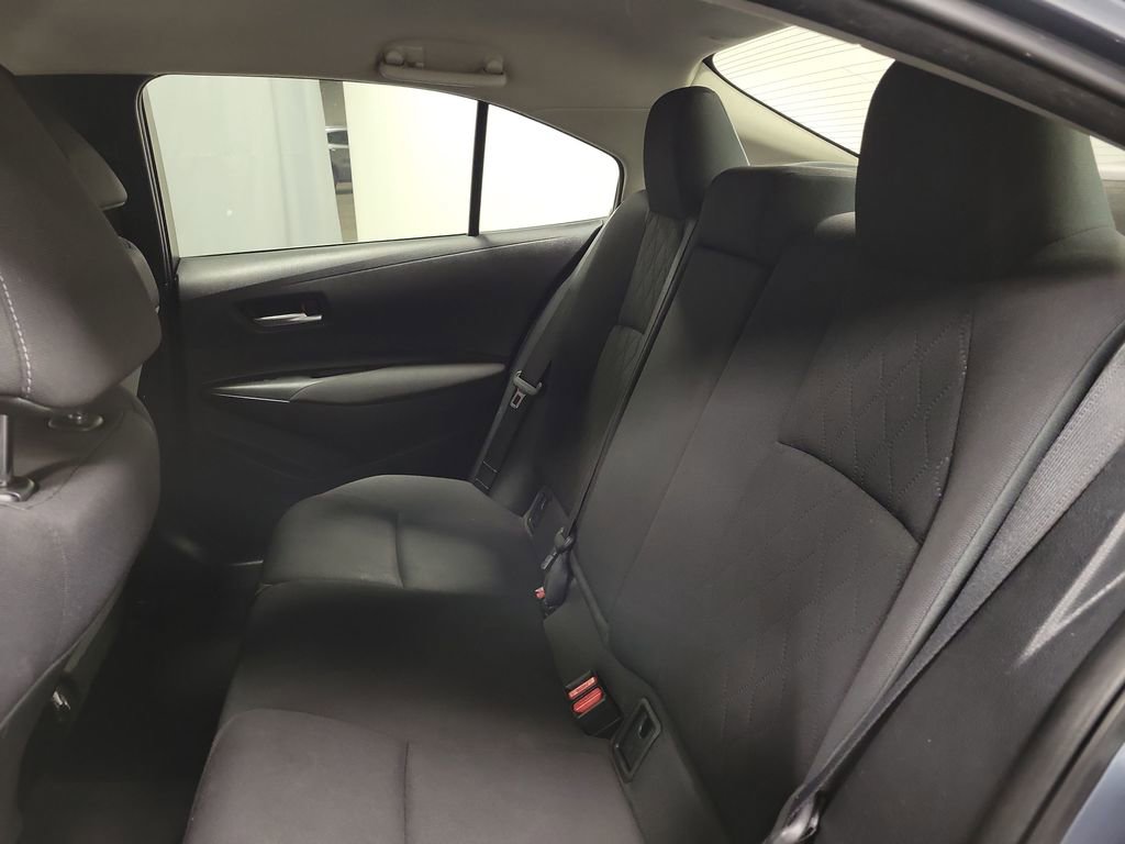 Used 2020 Toyota Corolla LE image 18