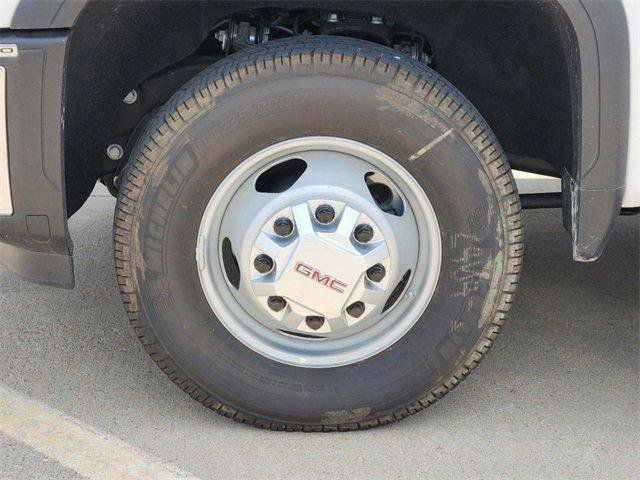 New 2024 GMC Sierra 3500 Pro w/ Convenience Package image 9