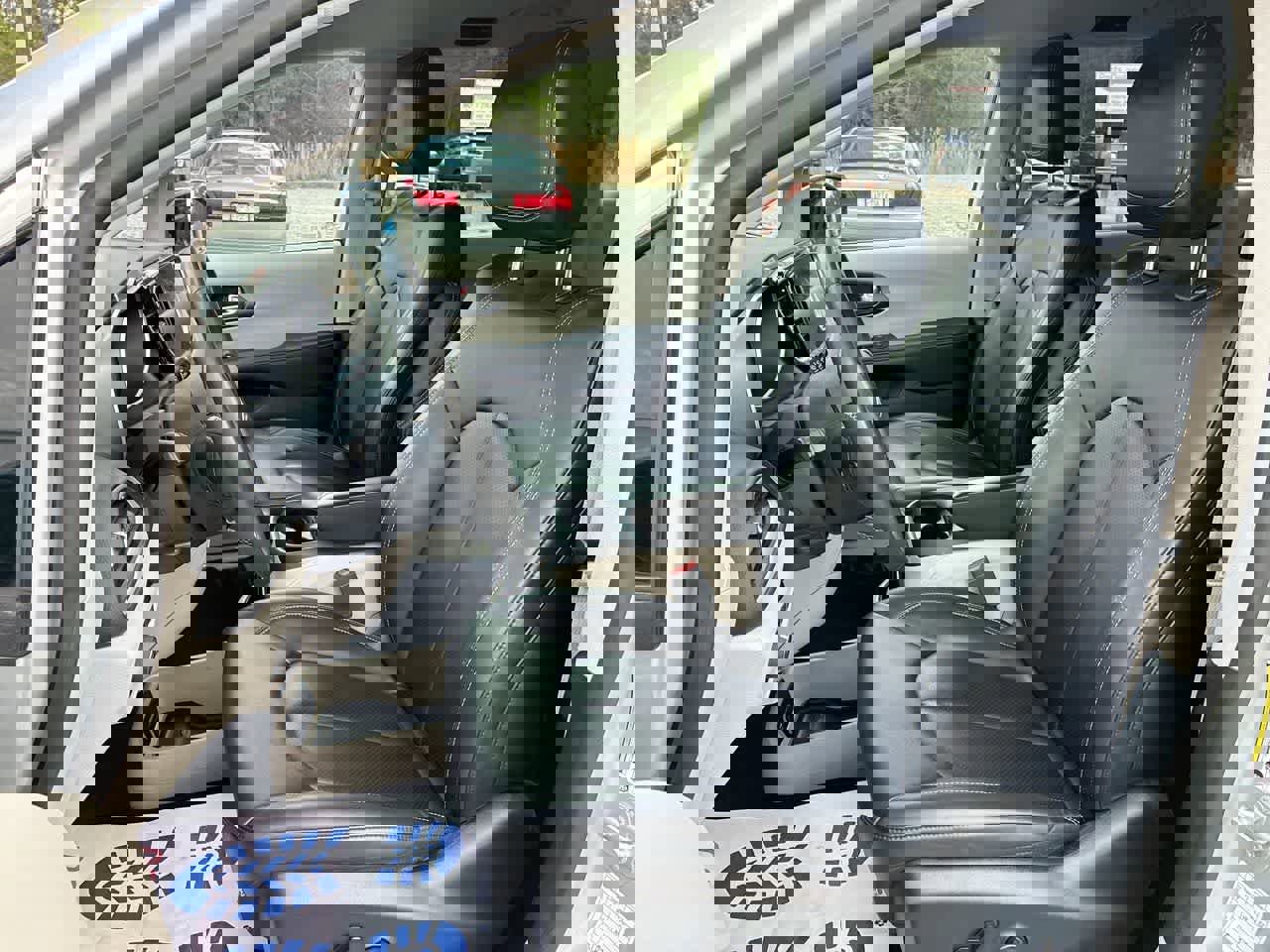 Used 2024 Chrysler Pacifica Touring-L image 18