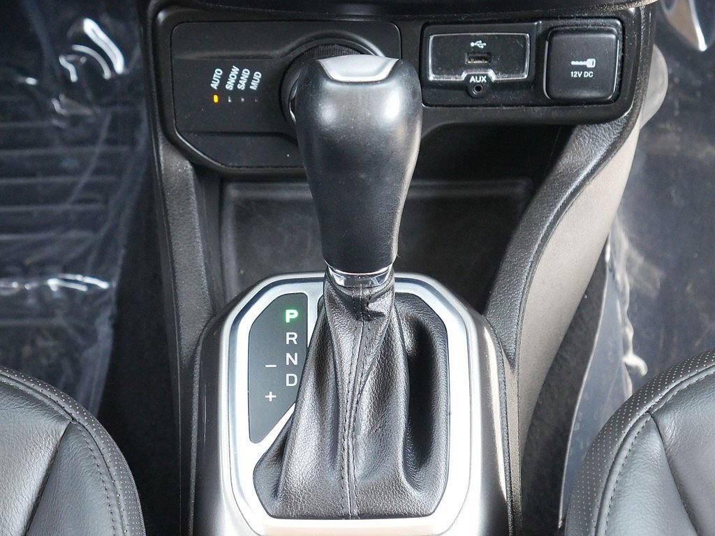 Used 2020 Jeep Renegade Limited AWD/4WD image 23