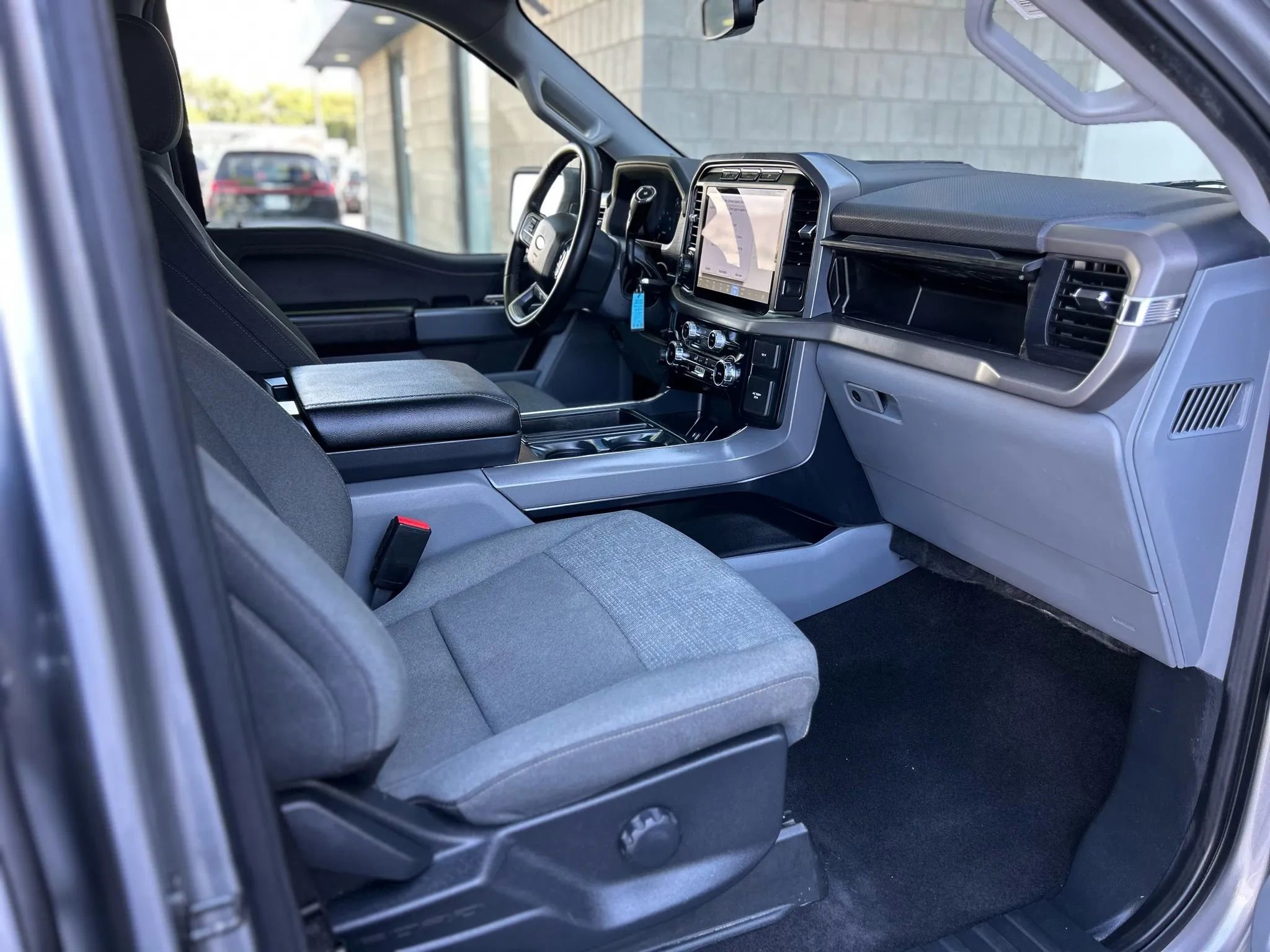 Used 2024 Ford F150 XLT w/ Mobile Office Package image 16