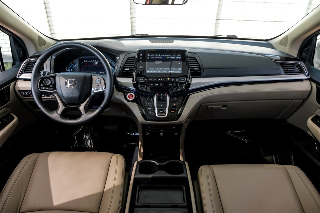 Used 2023 Honda Odyssey Touring image 13