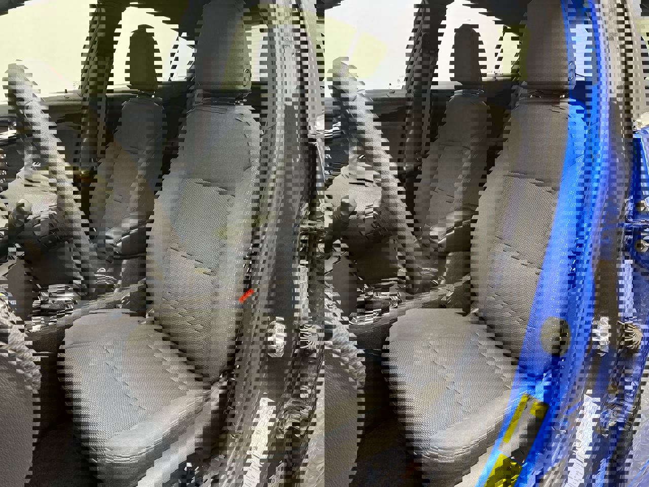 Used 2017 Chevrolet Cruze LT w/ Convenience Package image 8