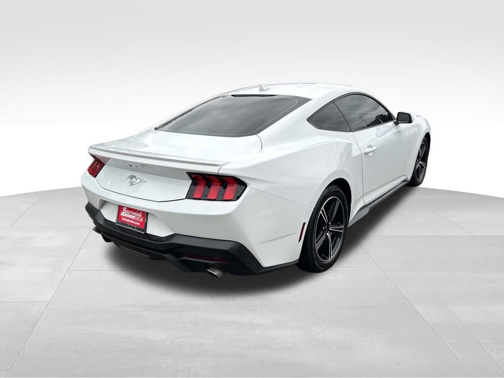 Used 2024 Ford Mustang Premium image 5