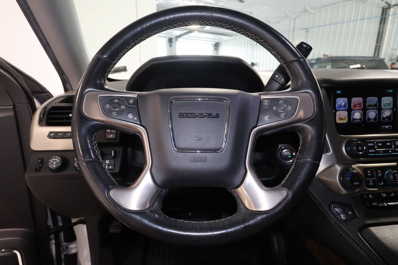 Used 2018 GMC Yukon Denali w/ Denali Ultimate Package AWD/4WD image 7