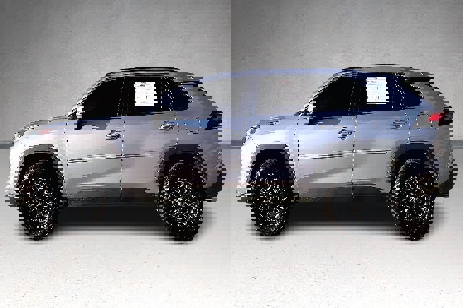 Used 2021 Toyota RAV4 XLE Premium w/ Carpet Mat Package (TMS) image 3