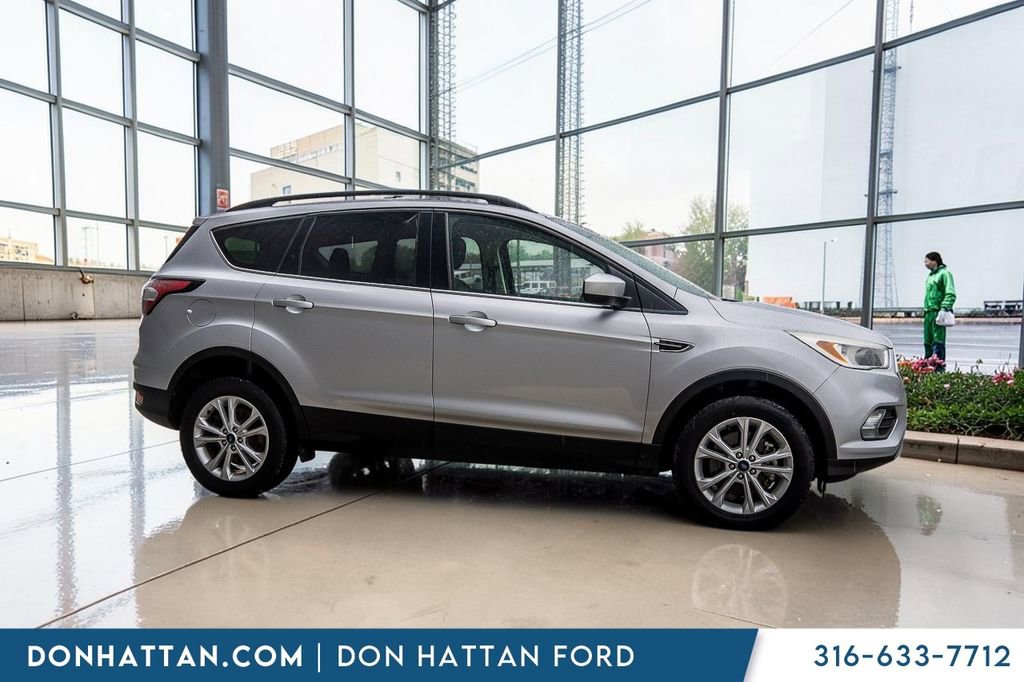 Used 2018 Ford Escape SE image 26