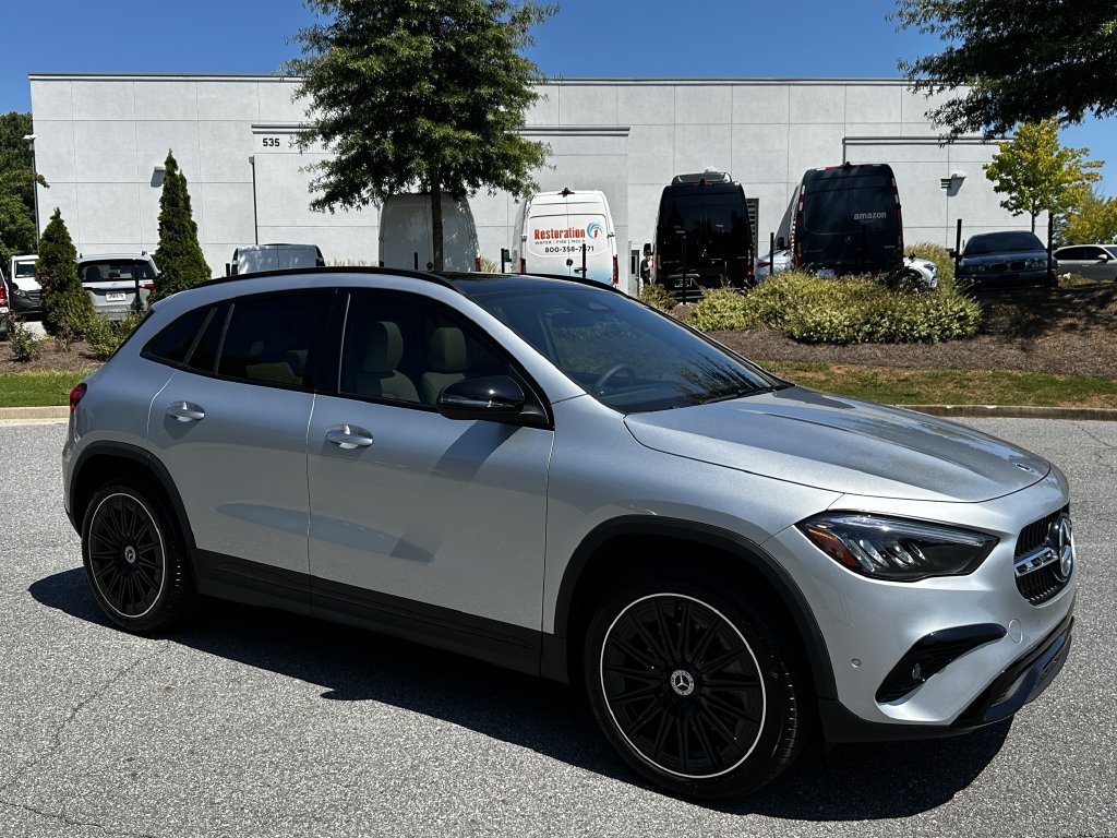 Certified 2026 Mercedes-Benz GLA 250 4MATIC w/ Midnight Edition image 2