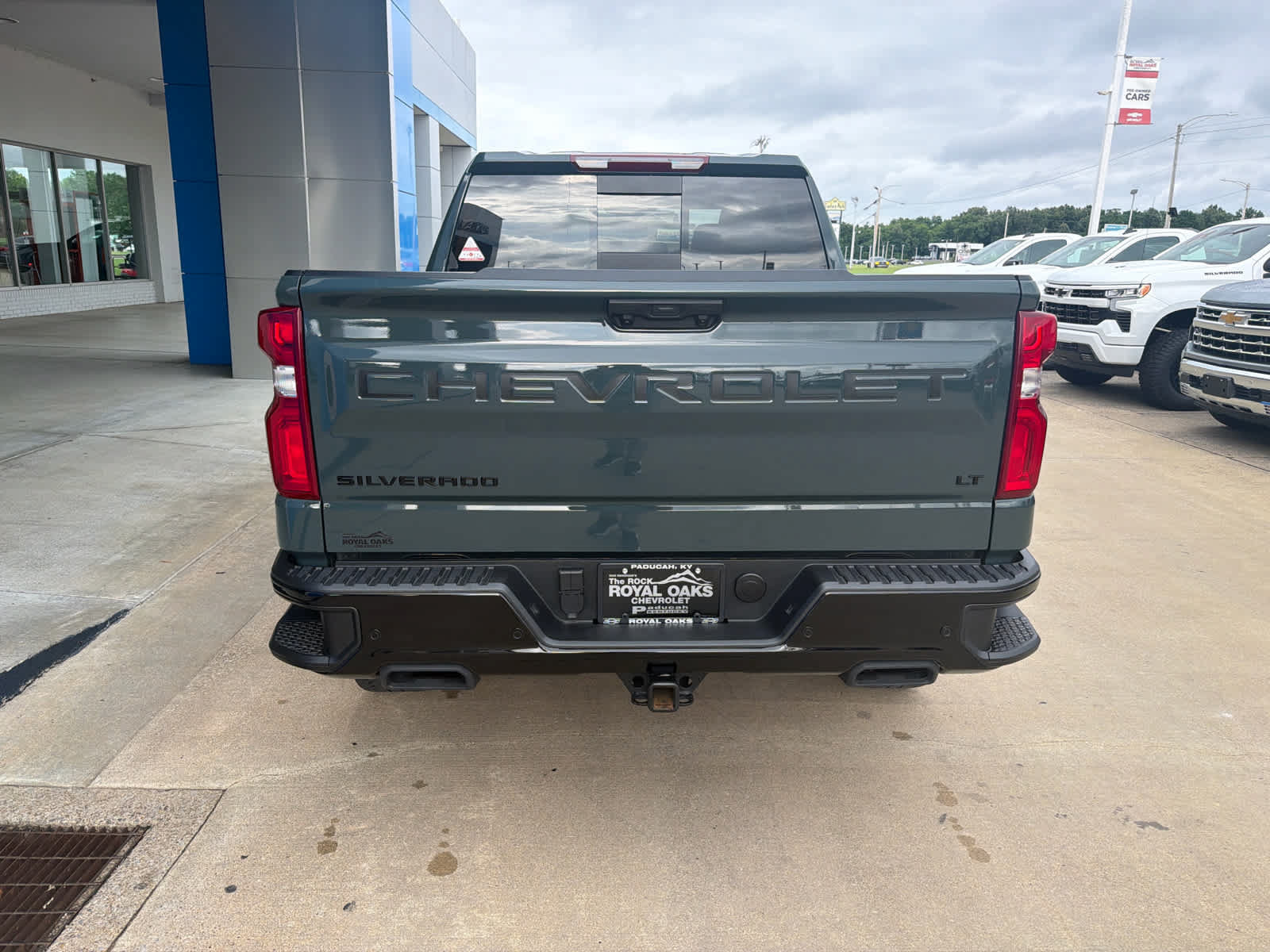 Used 2026 Chevrolet Silverado 1500 LT Trail Boss w/ LT Trail Boss Premium Package AWD/4WD image 5