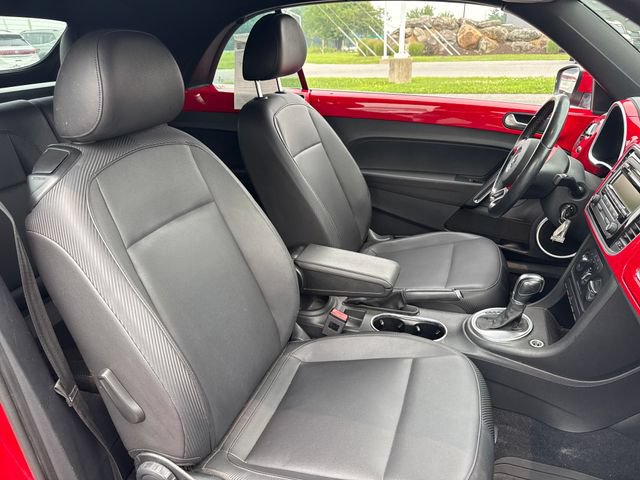 Used 2015 Volkswagen Beetle 1.8T FWD image 13