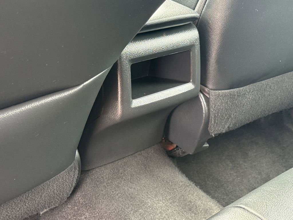 Used 2019 Toyota Camry SE FWD image 36