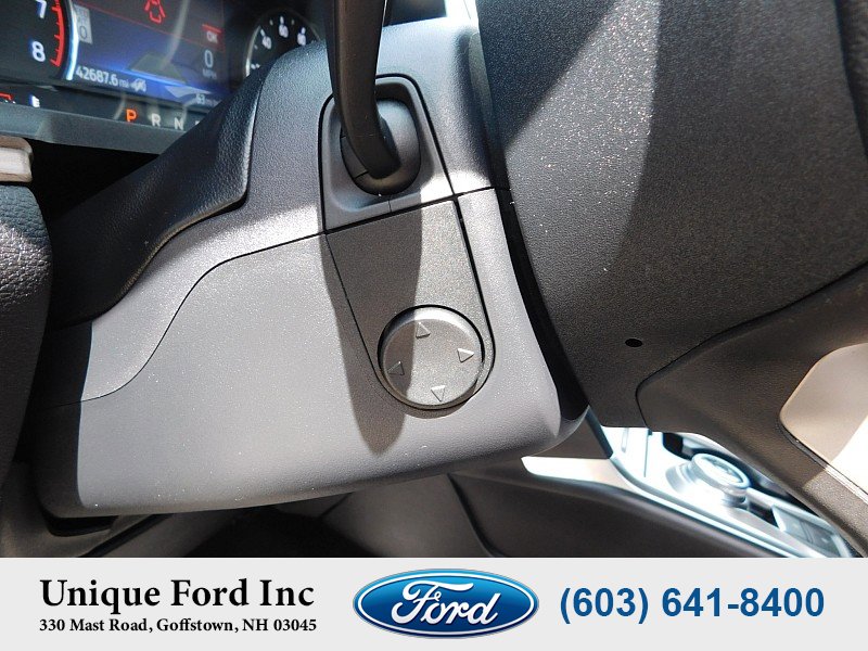Used 2021 Ford Explorer Limited w/ Equipment Group 301A AWD/4WD image 16