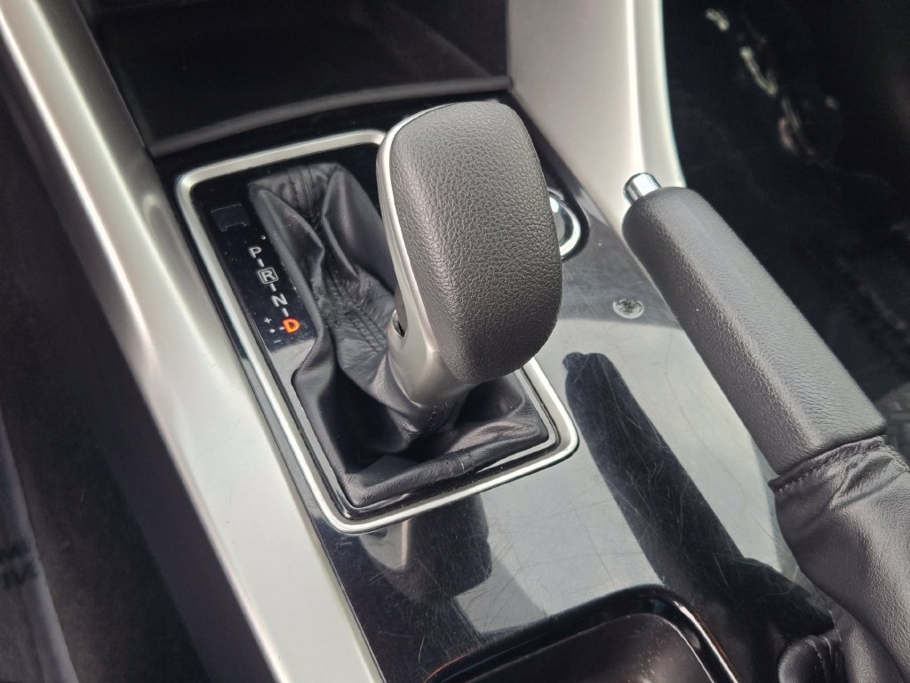 Used 2024 Mitsubishi Eclipse Cross AWD image 35