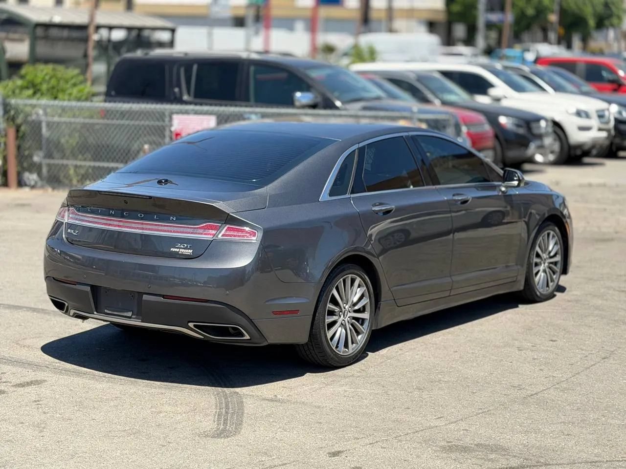 Used 2017 Lincoln MKZ Premiere FWD image 17