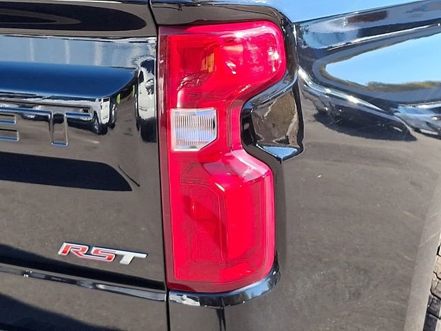 Used 2023 Chevrolet Silverado 1500 RST image 12