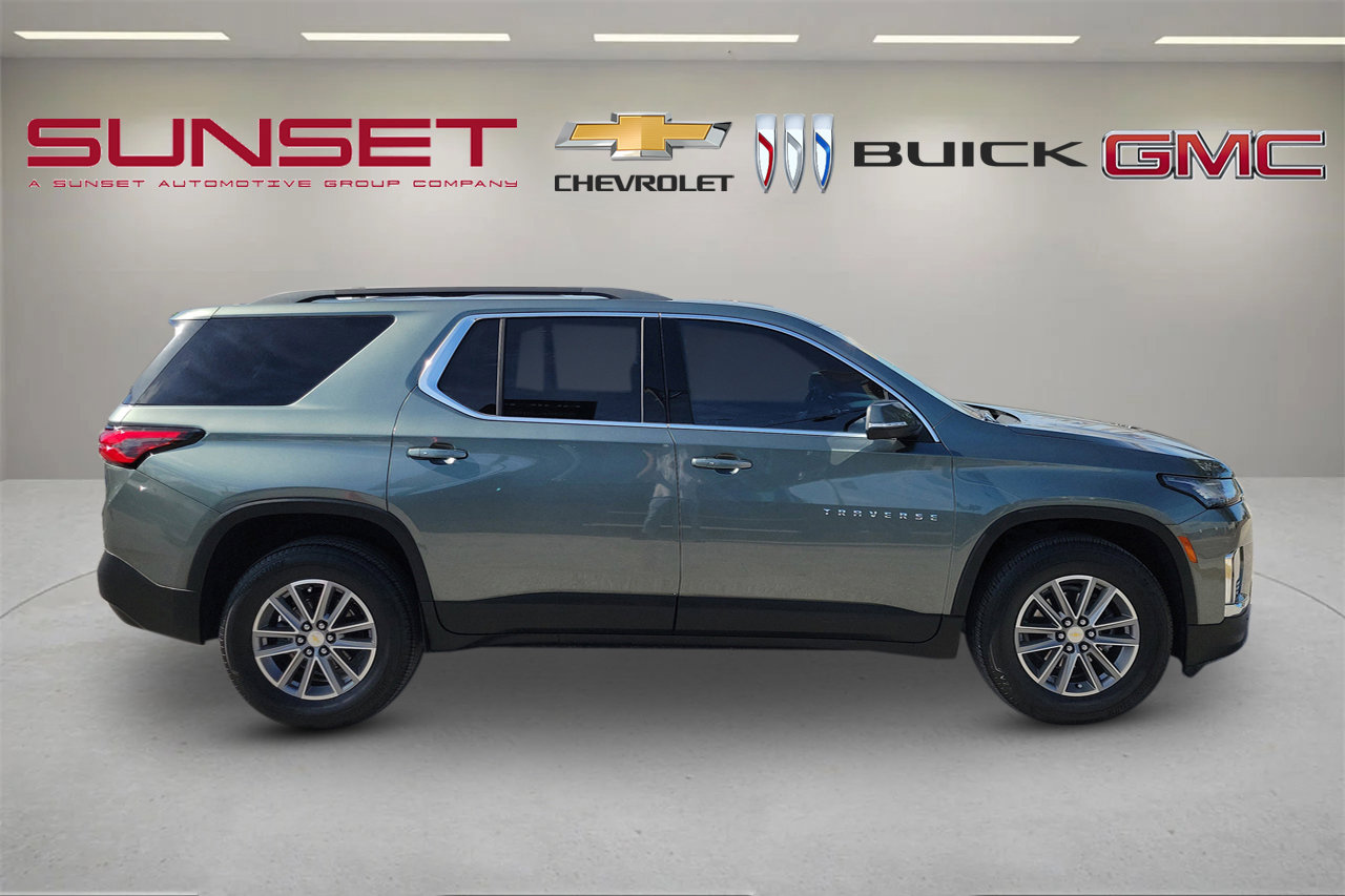 Certified 2023 Chevrolet Traverse LT image 3