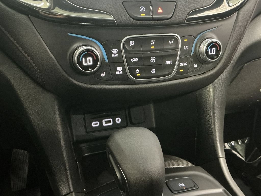 Used 2023 Chevrolet Equinox RS w/ RS Leather Package FWD image 22