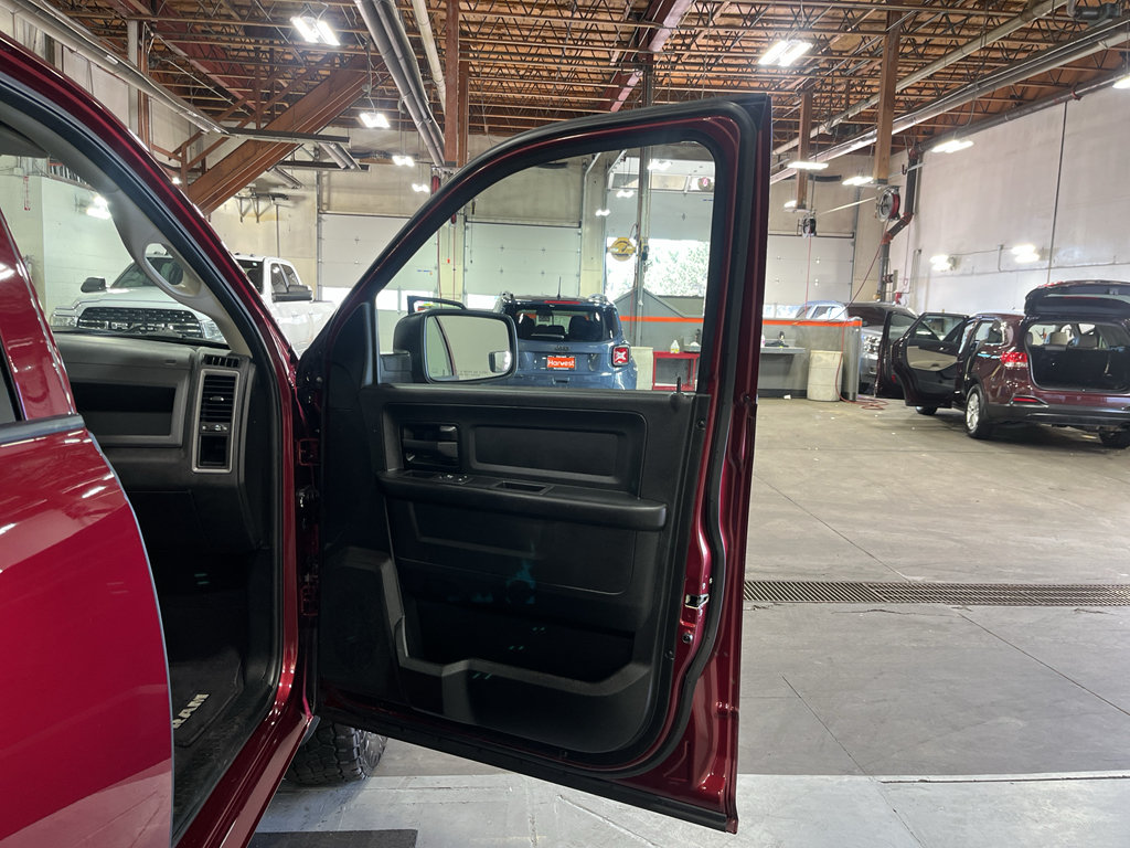 Used 2019 RAM 1500 Tradesman w/ Tradesman SXT Package AWD/4WD image 21