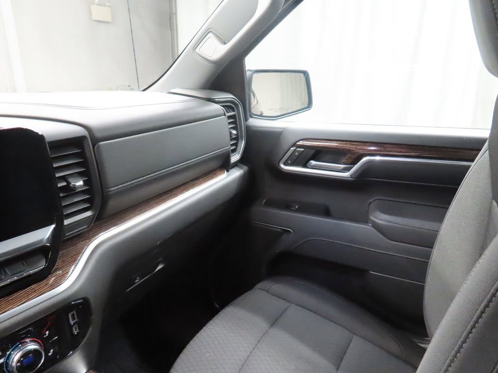 Used 2025 GMC Sierra 1500 Elevation AWD/4WD image 21