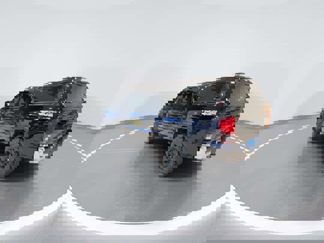 Used 2018 Toyota Tacoma TRD Off-Road image 6