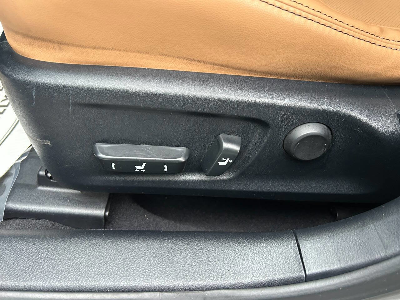 Used 2015 Lexus IS 250 AWD w/ Premium Package image 16