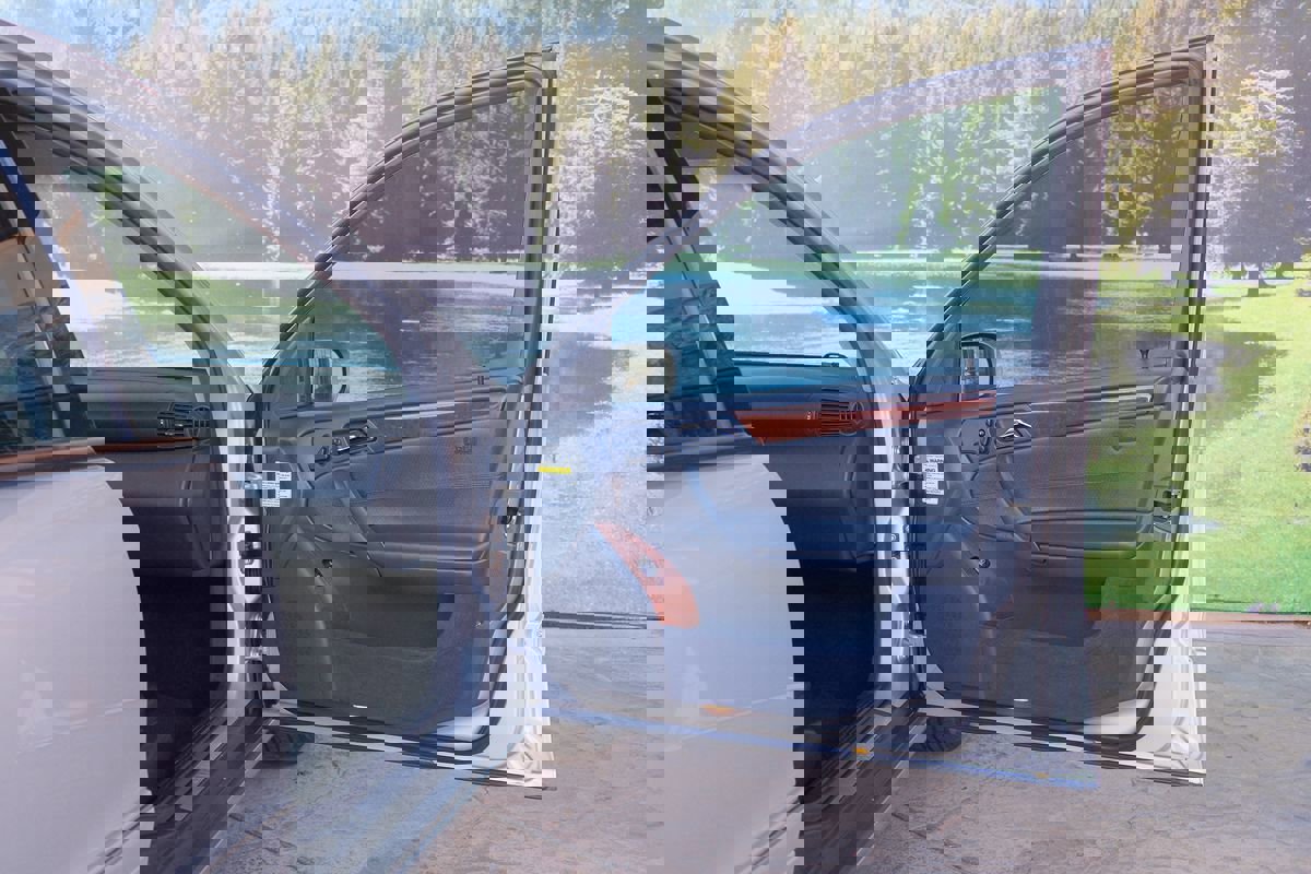 Used 2002 Mercedes-Benz C 320 Sedan image 26